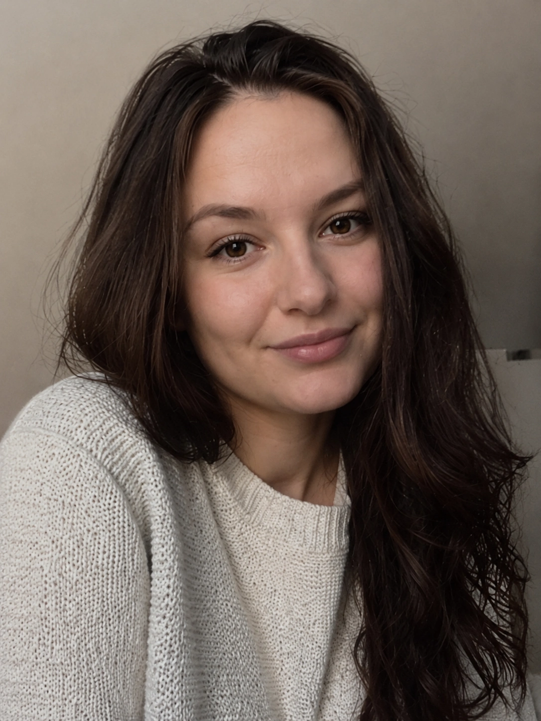 Полина — преподаватель английского языка школы #Язнаю
